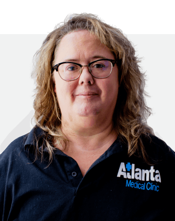 Cristina Curry – Front Desk Manager
